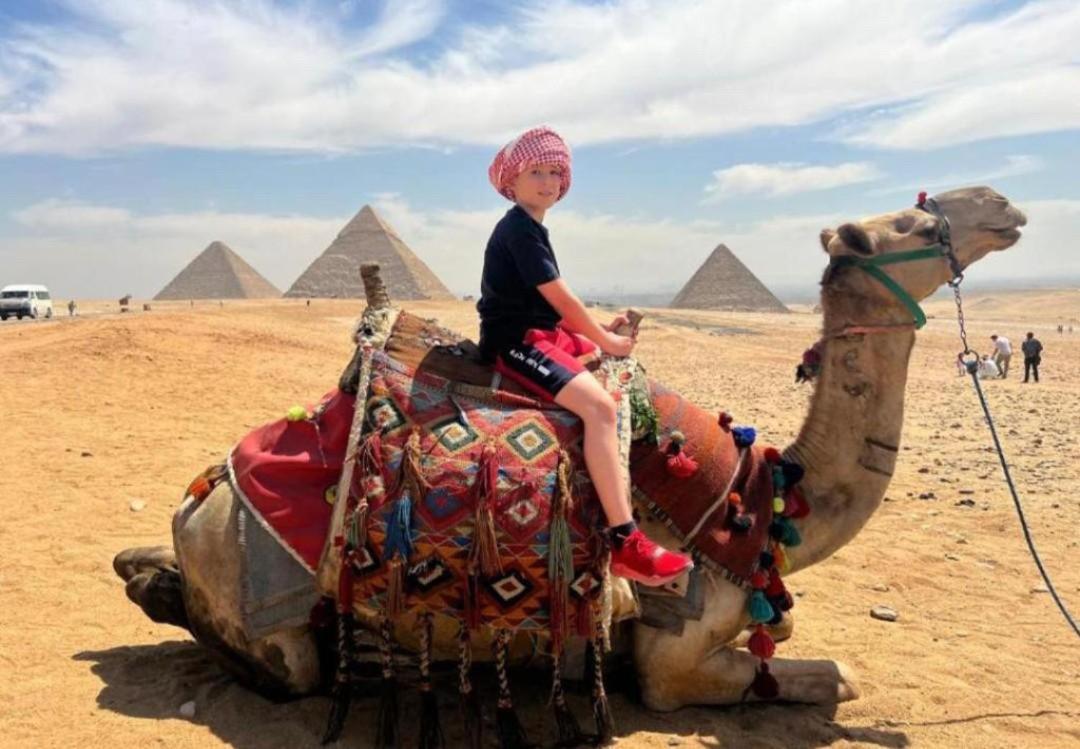 Thoth Pyramids Inn Kafret el-Gabal Exteriér fotografie